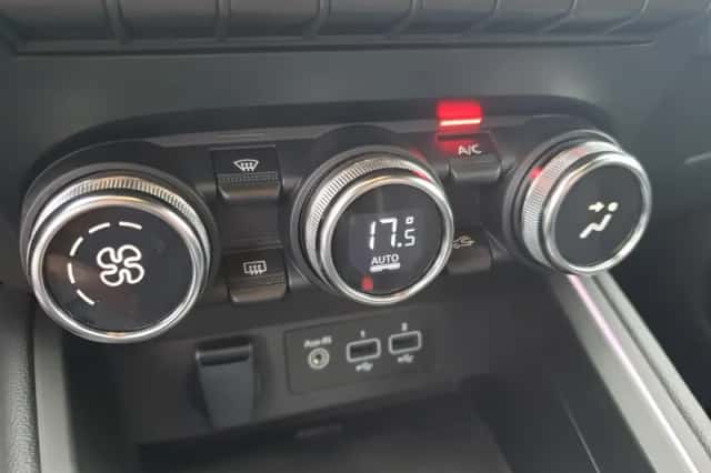 Renault Clio (2023) thumbnail 31