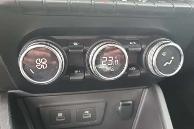 Dacia Duster (2022) thumbnail 32