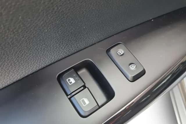 Kia Picanto (2022) thumbnail 16