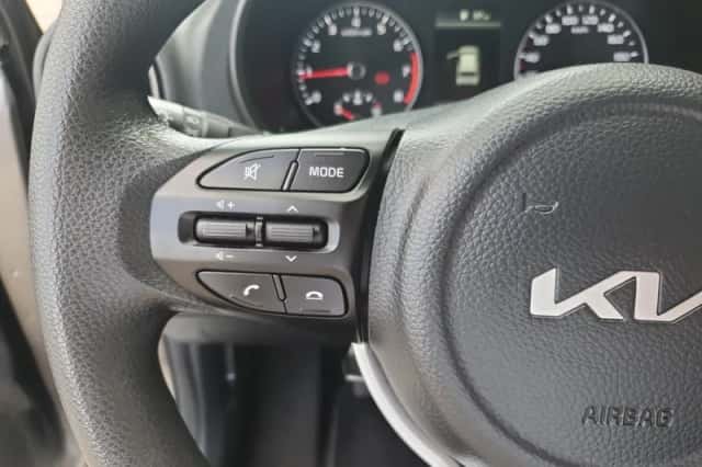 Kia Picanto (2022) thumbnail 19
