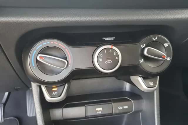 Kia Picanto (2022) thumbnail 25