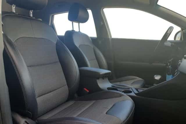 Kia Niro (2019) thumbnail 18