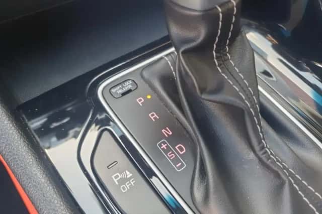 Kia Niro (2019) thumbnail 33