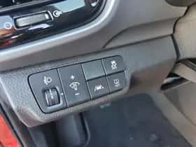 Kia Stonic (2019) thumbnail 14