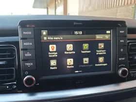 Kia Stonic (2019) thumbnail 28