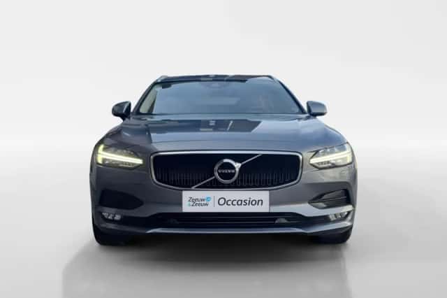 Volvo V90 (2018) thumbnail 2