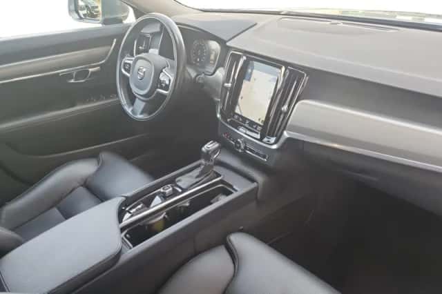 Volvo V90 (2018) thumbnail 19