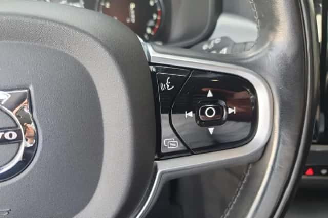 Volvo V90 (2018) thumbnail 25