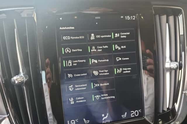 Volvo V90 (2018) thumbnail 31