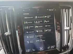 Volvo V90 (2018) thumbnail 31