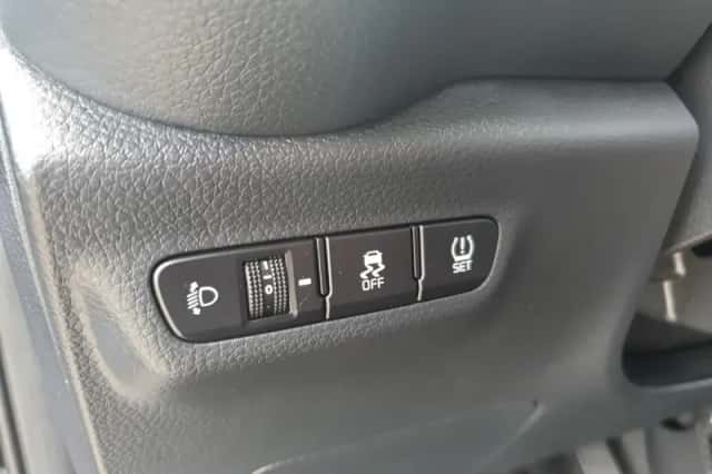 Kia Picanto (2023) thumbnail 28