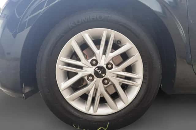 Kia Picanto (2023) thumbnail 8
