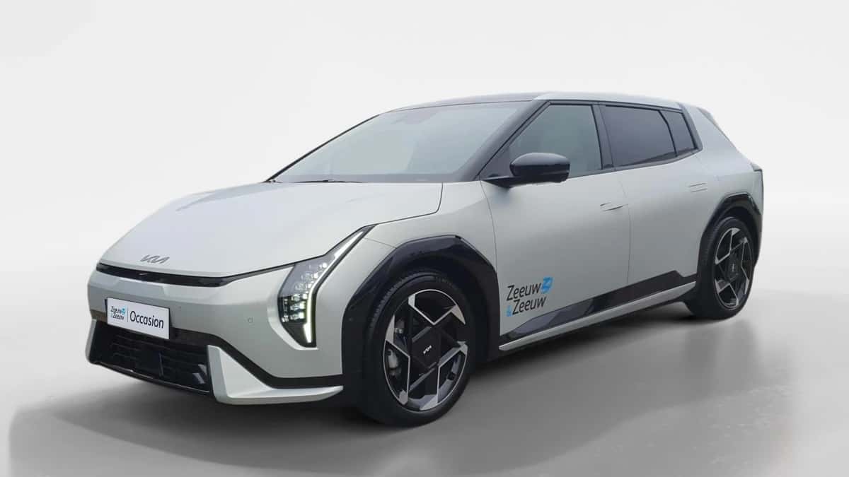 Kia EV4 (2025) — foto 1