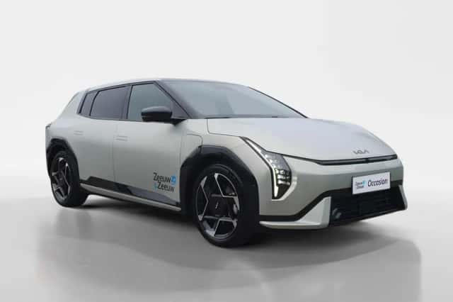 Kia EV4 (2025) thumbnail 3
