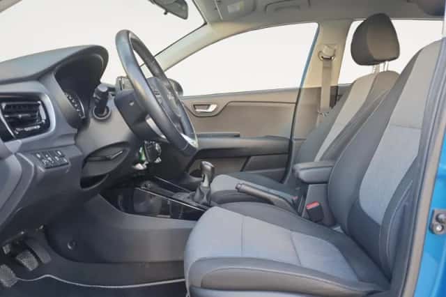 Kia Stonic (2023) thumbnail 14