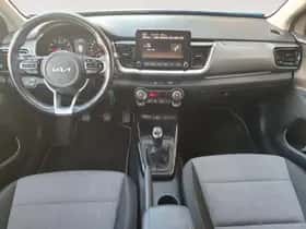 Kia Stonic (2023) thumbnail 23