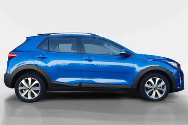 Kia Stonic (2023) thumbnail 4