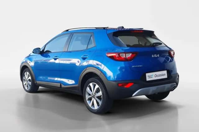 Kia Stonic (2023) thumbnail 7