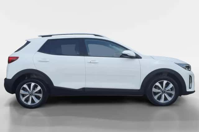 Kia Stonic (2025) thumbnail 4
