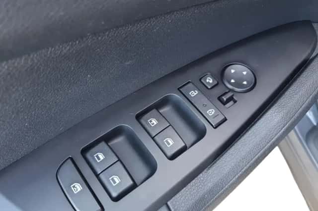 Kia Sportage (2023) thumbnail 22