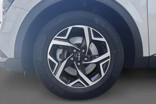 Kia Sportage (2023) thumbnail 8