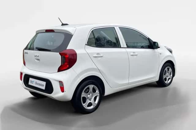 Kia Picanto (2022) thumbnail 5