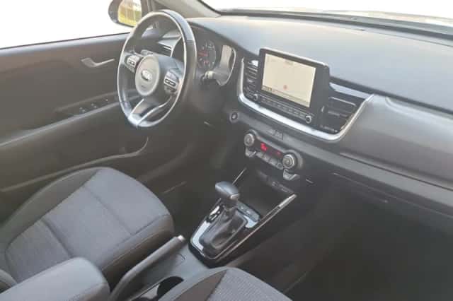 Kia Stonic (2021) thumbnail 17