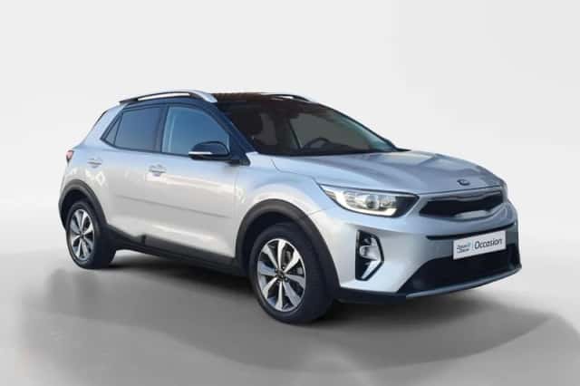 Kia Stonic (2021) thumbnail 3