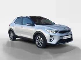 Kia Stonic (2021) thumbnail 3