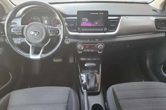 Kia Stonic (2021) thumbnail 24