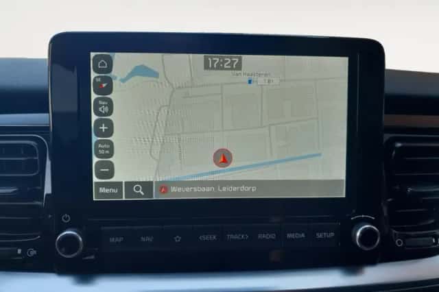 Kia Stonic (2021) thumbnail 25