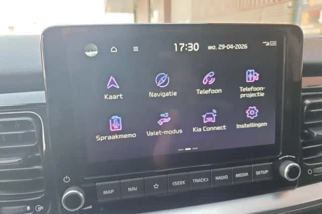 Kia Stonic (2021) thumbnail 26