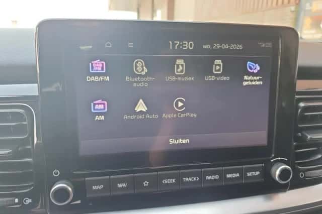 Kia Stonic (2021) thumbnail 27