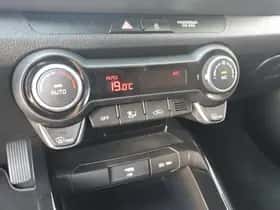 Kia Stonic (2021) thumbnail 31