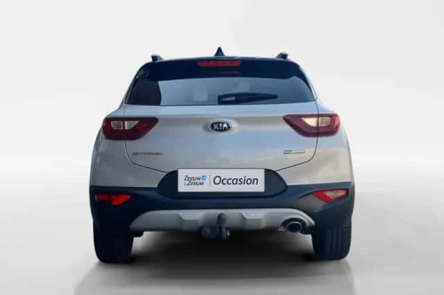 Kia Stonic (2021) thumbnail 6