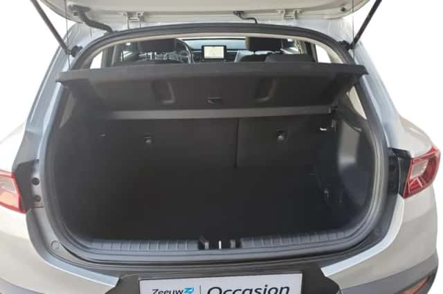 Kia Stonic (2021) thumbnail 9