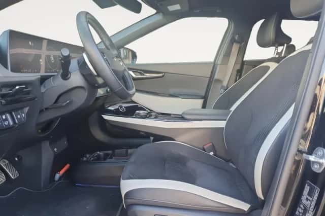 Kia EV6 (2024) thumbnail 18