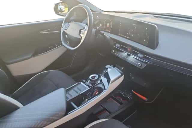 Kia EV6 (2024) thumbnail 22