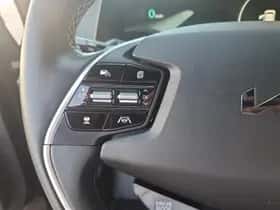 Kia EV6 (2024) thumbnail 27
