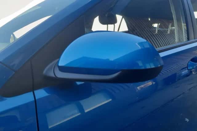 Kia Rio (2022) thumbnail 11