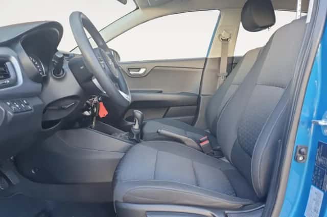 Kia Rio (2022) thumbnail 12