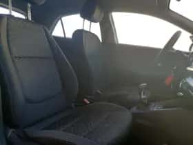 Kia Rio (2022) thumbnail 15