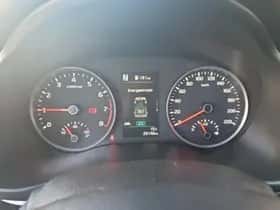 Kia Rio (2022) thumbnail 20