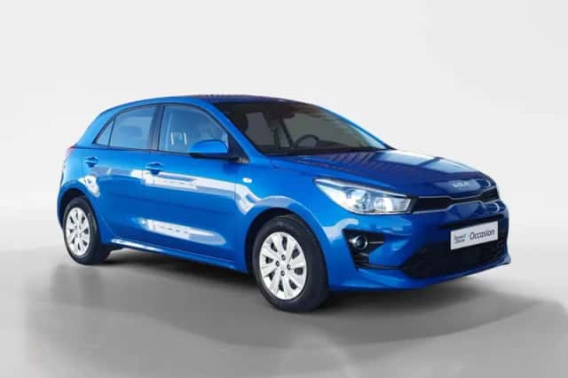 Kia Rio (2022) thumbnail 3