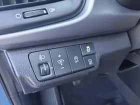Kia Rio (2022) thumbnail 28