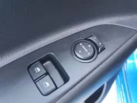 Kia Rio (2022) thumbnail 29