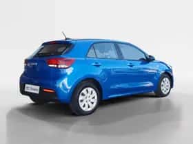 Kia Rio (2022) thumbnail 5