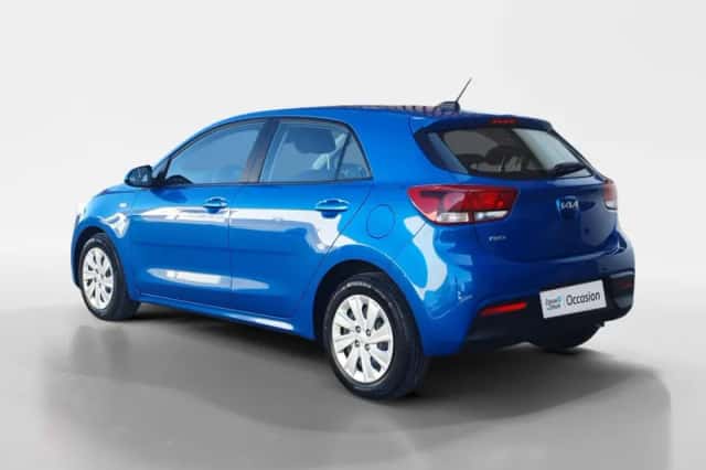 Kia Rio (2022) thumbnail 7