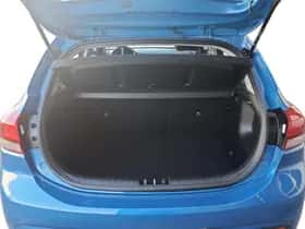 Kia Rio (2022) thumbnail 9