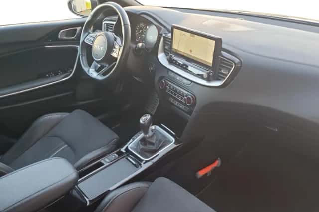Kia Proceed (2024) thumbnail 18